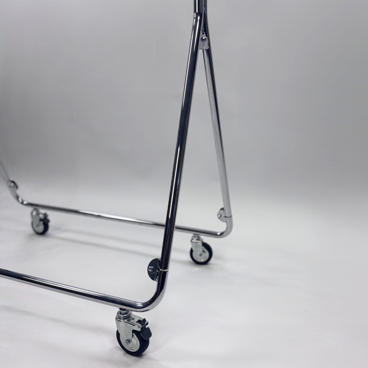 Folding Reps Clothes Rail (3)