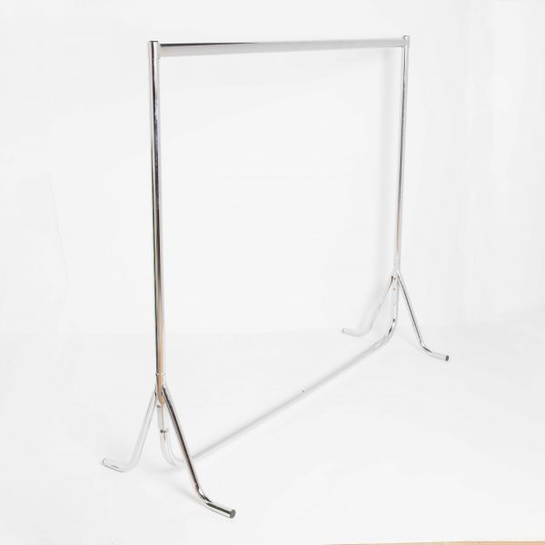 Chrome Clothes Rails With Fishtail Feet (3 - 6 ft Long)