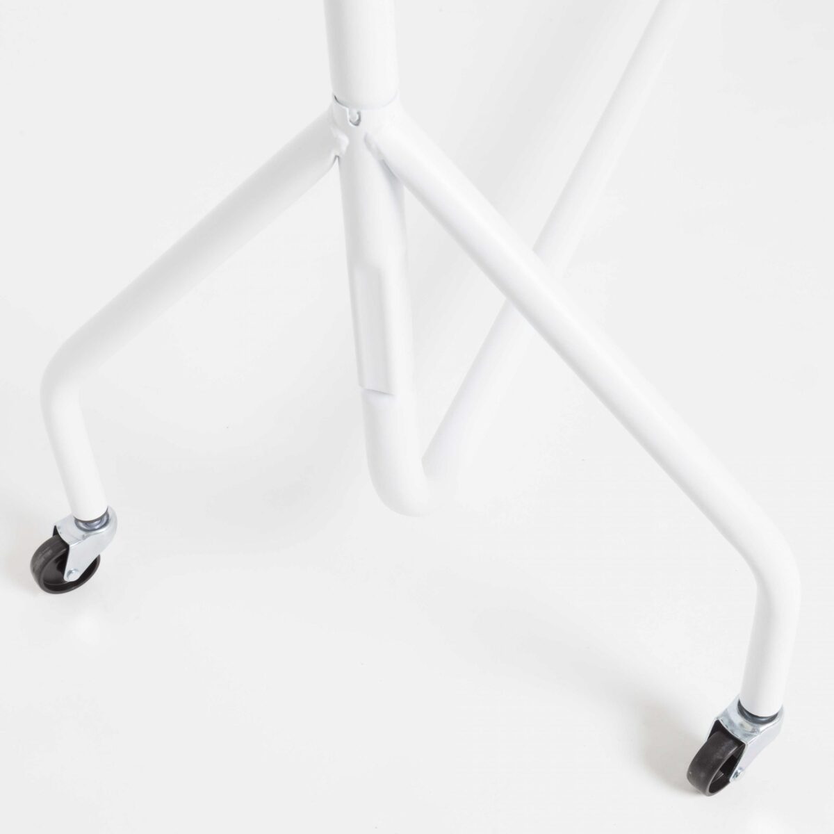 White Clothes Rail With Wheels (3-6 ft Long)