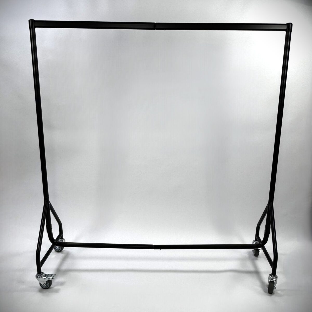 127310 5ft Black Reinforced Clothes Rail