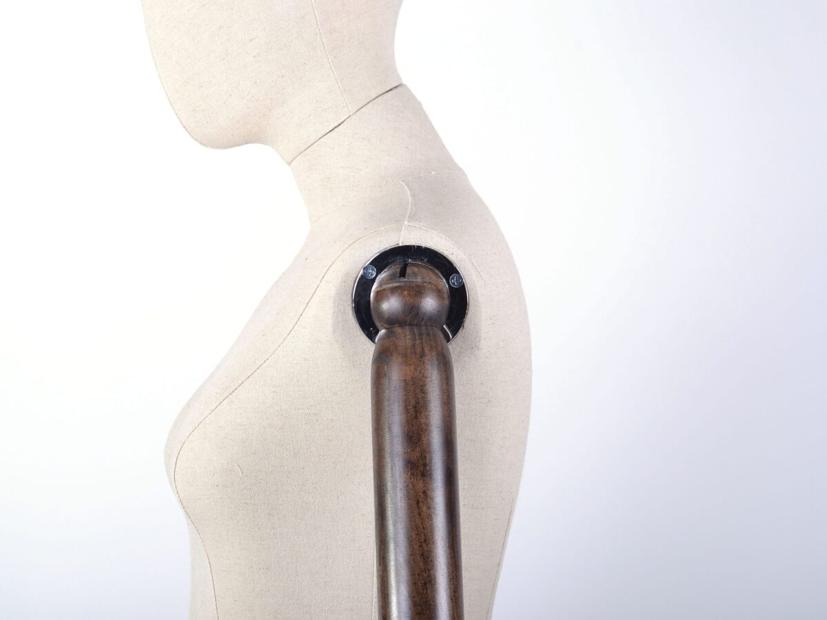 Articulated Female Torso Right Shoulder scaled e1690972961594