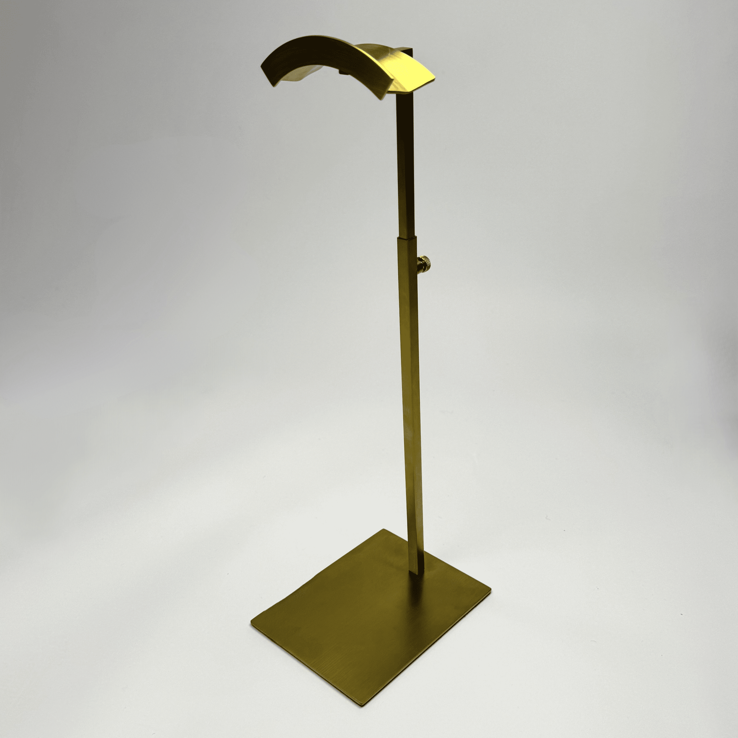 300142 Gold Handbag Stand 300142 Gold Handbag Stand