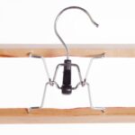 255505 Wooden Clamp Hanger 30cm (100 Pack) 3