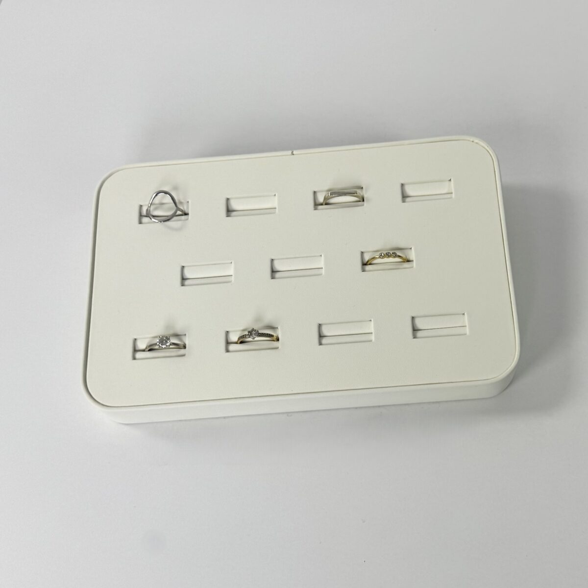 White Leatherette Ring Tray 11 Rings (1)