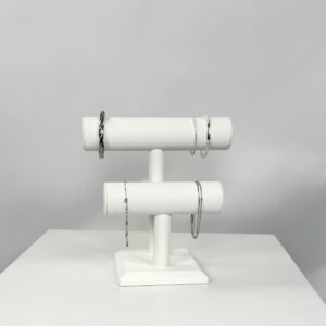 White leatherette bangle stand 361005P (1)
